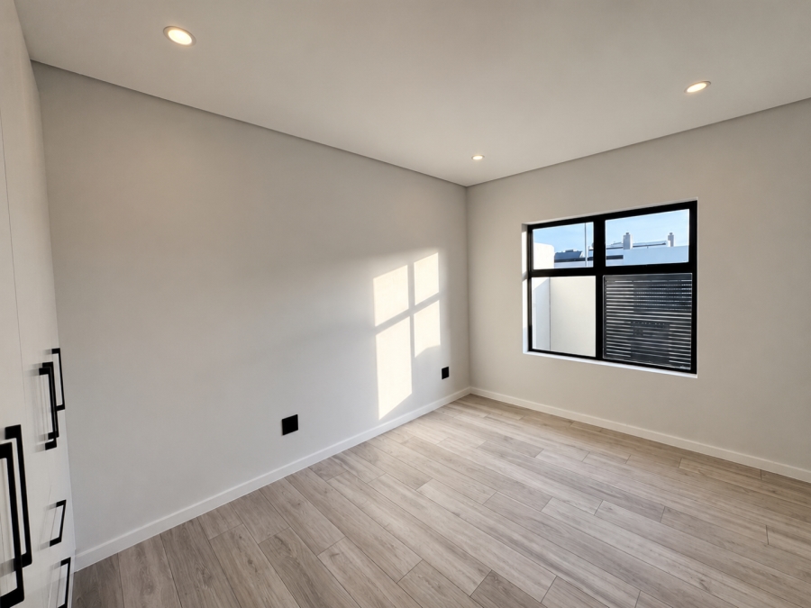 4 Bedroom Property for Sale in Sandown Western Cape